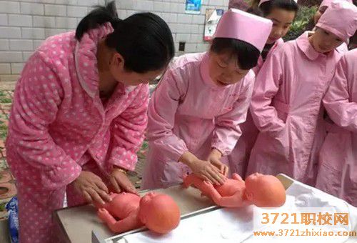 哈尔滨学助产专业哪个学校好