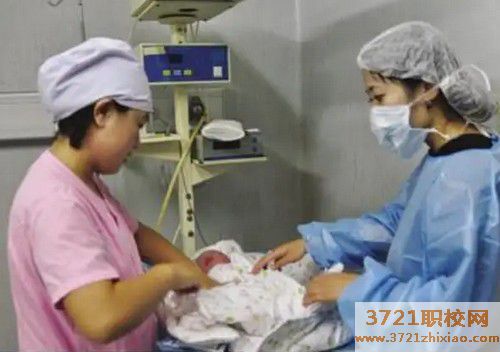 【哈尔滨卫生学校】哈尔滨助产学校报名条件及报名时间
