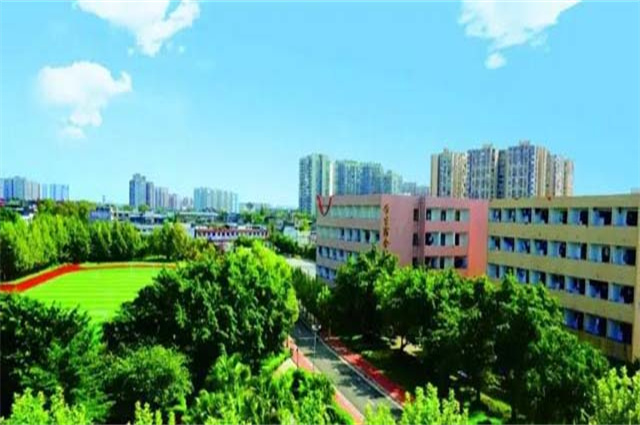 肇庆市商务技工学校2023年招生录取分数线是多少