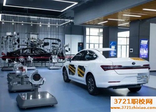 西安学汽修学费多少