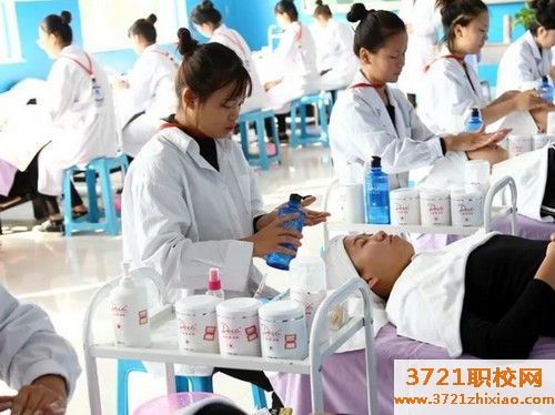 太原女生初中毕业学什么专业好