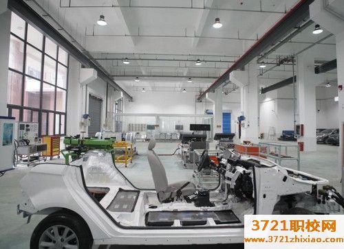 重庆男孩学什么专业前景好