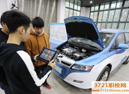 【合肥汽车技术学校】安徽芜湖新能源汽车技术学校招生分数线及要求