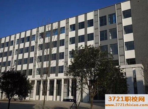 青岛免学费的技校