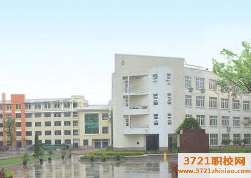 【青岛职业学校】青岛初中毕业3十2学校