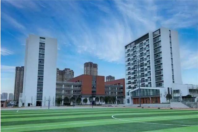 【四川卫生学校学费】四川科华高级技工学校医药卫生类对口高考班多少钱 四川科华高级技工学校医药卫生类对口高考班各专业学费收费标准