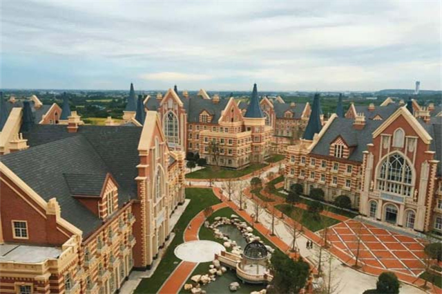 【中专学校】仙桃理工中等专业学校召开教职工大会