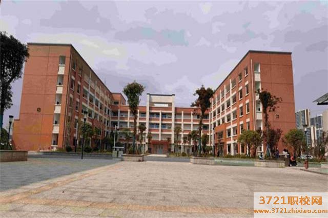 【长沙室内设计学校】湖南2023年中职技工招生简章-湖南工商职业学院(中职部)-建筑室内设计-湖南单招考试时间安排介绍