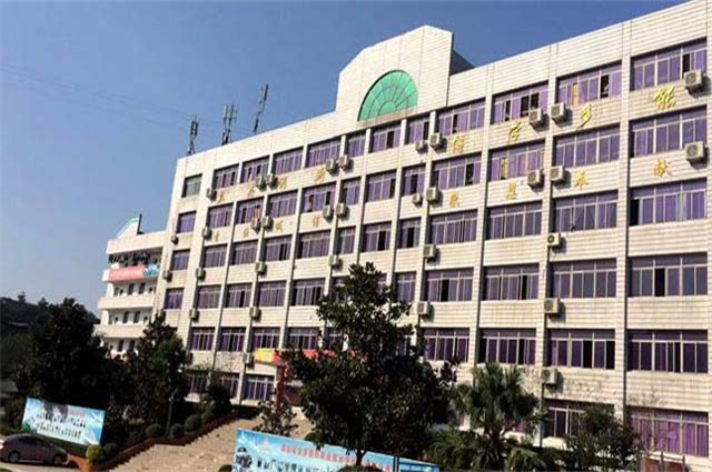 【成都数控学校】都江堰市技工学校数控加工专业介绍