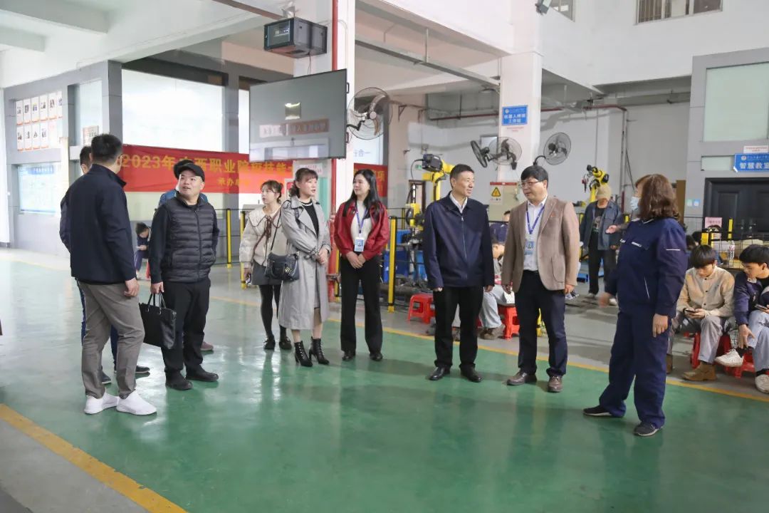 【广西工业技师】广西机电工业学校到广西工业技师学院交流调研