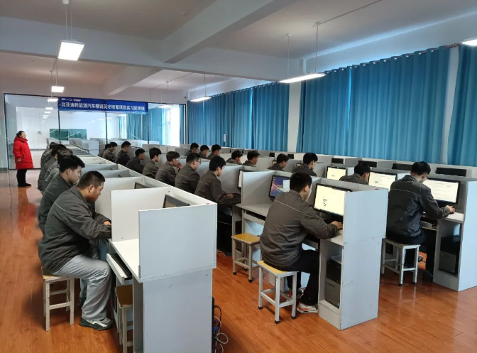 【德州新能源汽车学校】山东德州汽车摩托车专修学院2024届“比亚迪新能源汽车精诚英才培育项目”学员顺利完成实习前考核