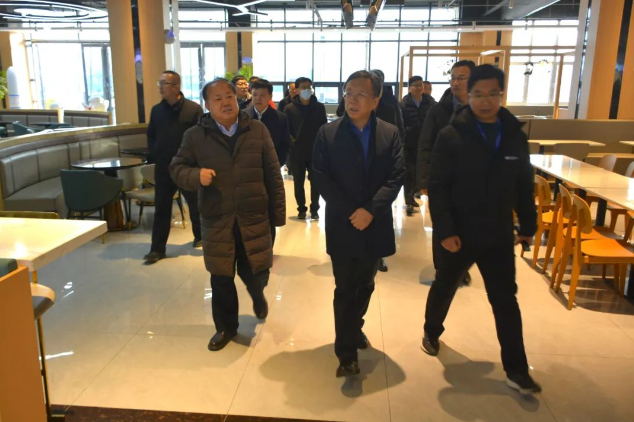 【德州食品学校】副市长陈晓强来山东德州汽车摩托车专修学院调研食品安全工作