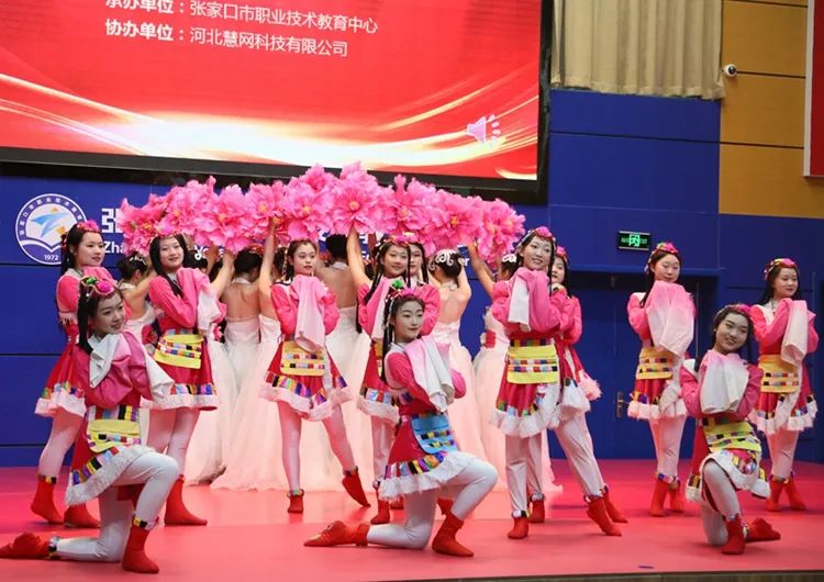 【张家口职教中心】2023年张家口市职教学子“我的成长之路”报告会在市职教中心举行