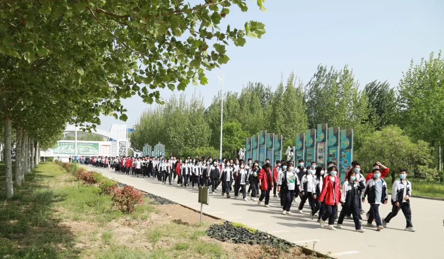 【邢台职教中心】记南宫职教中心校园开放日