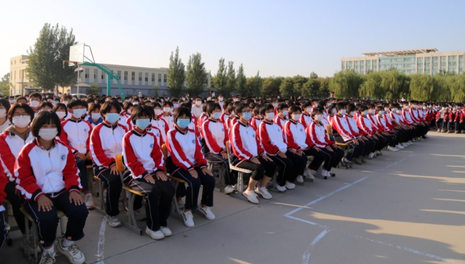 【邢台职教中心】南宫职教中心召开法制安全教育警示大会