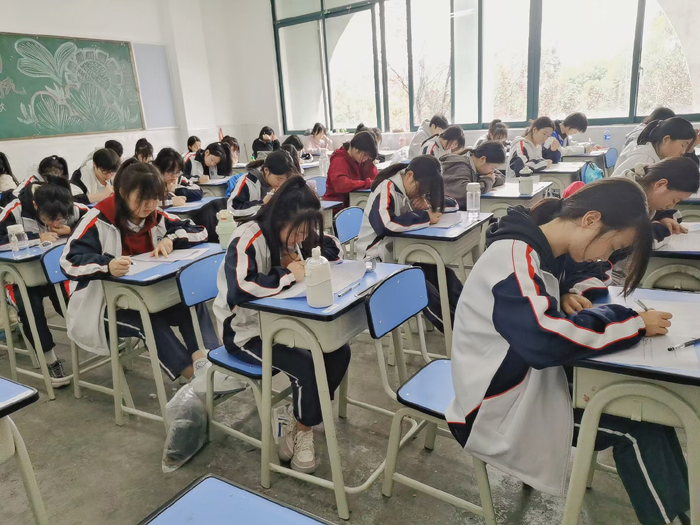 【绵阳职业学校】江油职中举行2023年秋学期半期质量监测考试