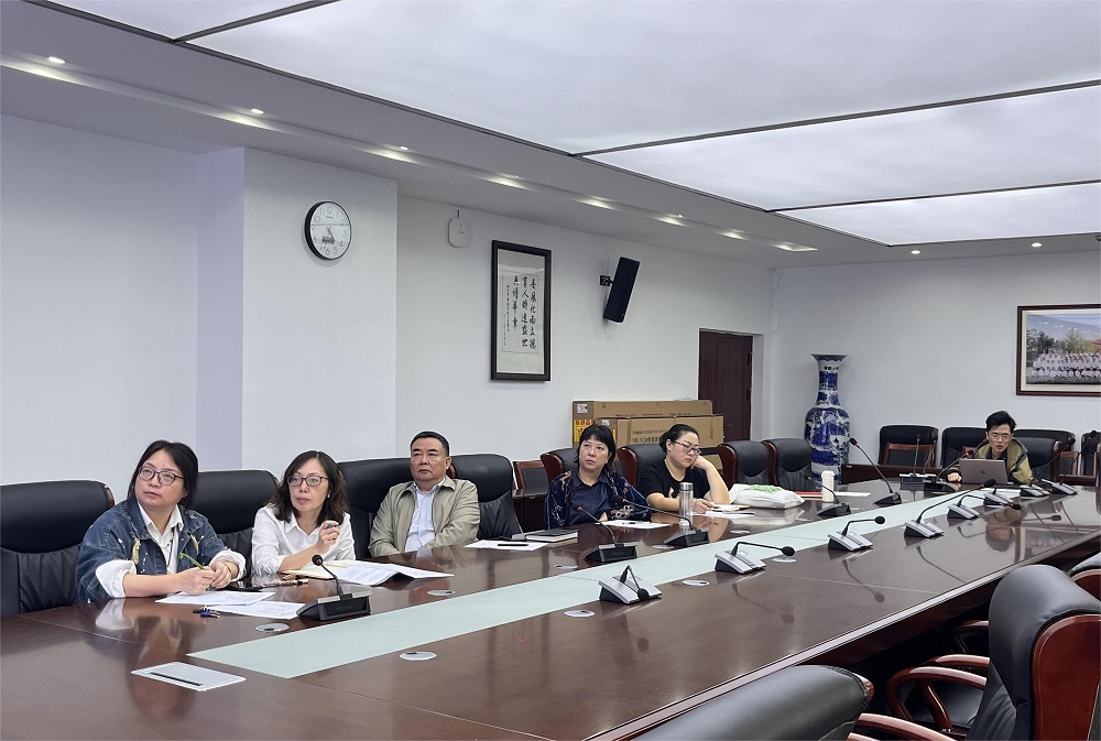 【南充职业学校】四川省服装艺术学校召开精品课程暨校本教材建设服务采购研讨会