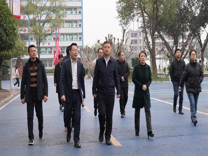 【宜宾职业学校】县委书记张林率队调研江安职校教育工作
