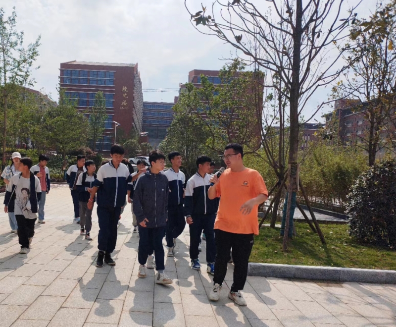 【贵阳职业学校】职业教育活动周 