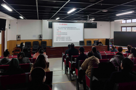 【重庆职教中心】重庆市黔江区民族职业教育中心组织开展三科统编教材培训会