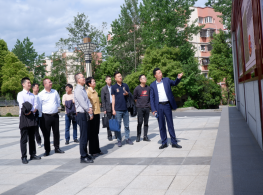【重庆职教中心】四川仪表工业学校来重庆市黔江区民族职业教育中心考察交流