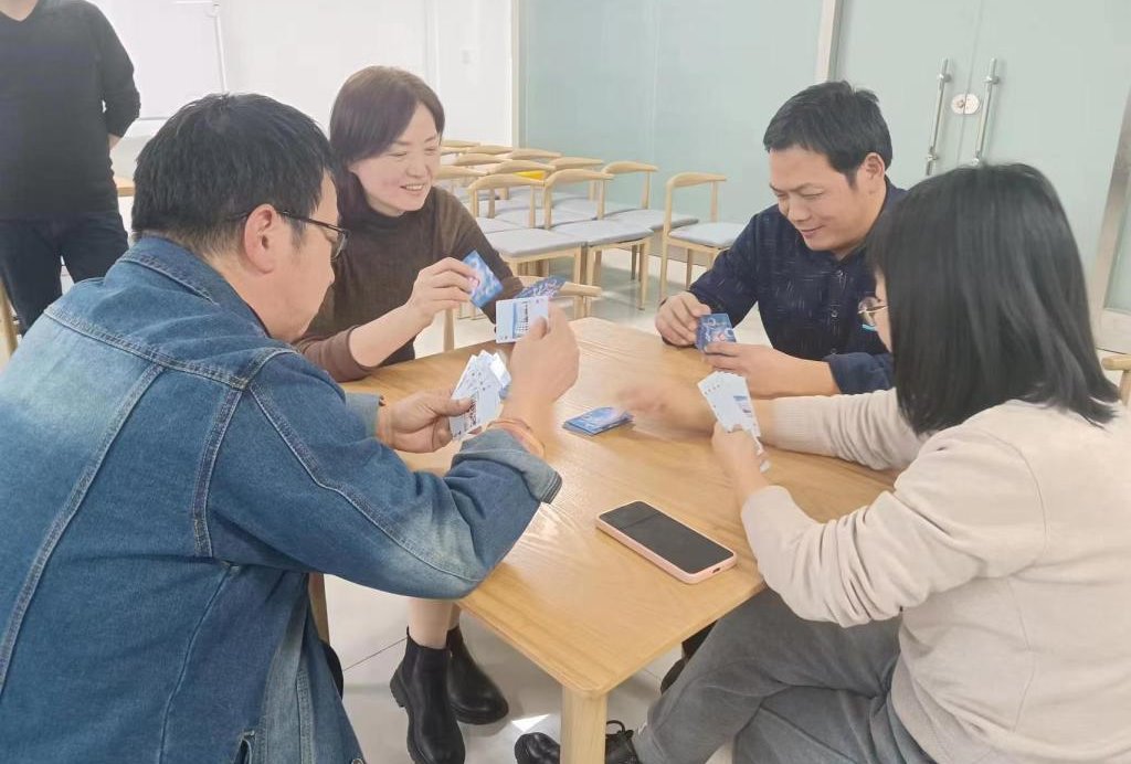 【洛阳铁路学校】洛阳铁路信息工程学校举办教职工棋牌、拔河比赛