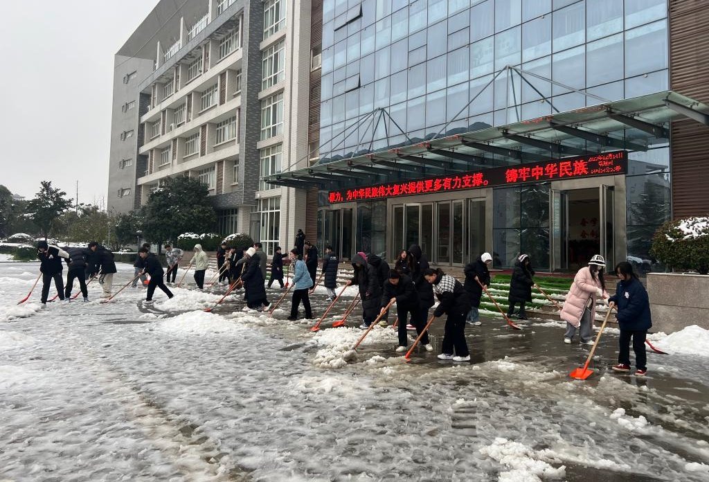 【洛阳职业学校】“人和”的劳动教育，借机“天时”与“地利”