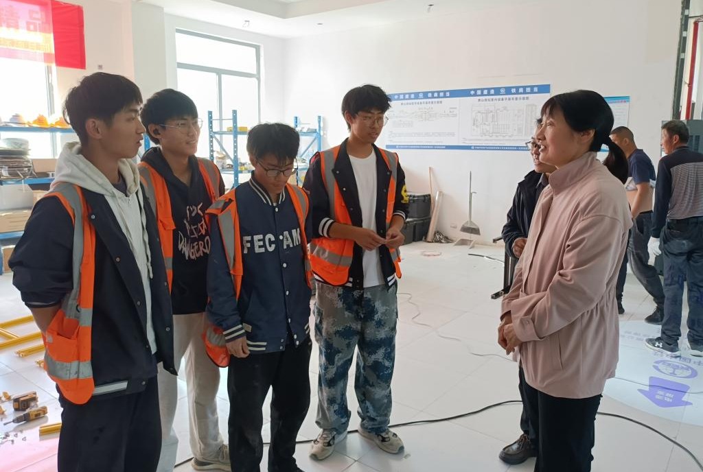 【洛阳高铁学校】洛阳铁路信息工程学校校领导前往中铁电气化局集团池黄高铁项目慰问实习学生