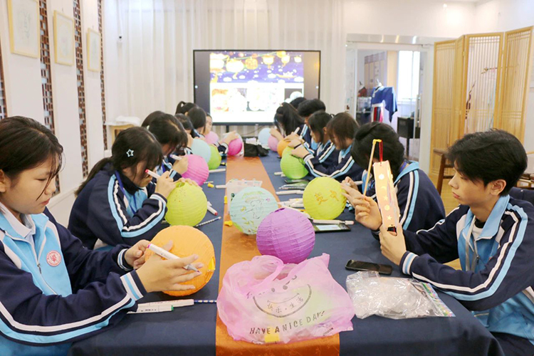 【新乡职教中心】新乡市职业教育中心开展“我们的节日·中秋节”主题活动