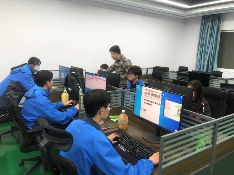 【郑州无人机学校】 郑州市商贸管理学校开展无人机产教融合实训月