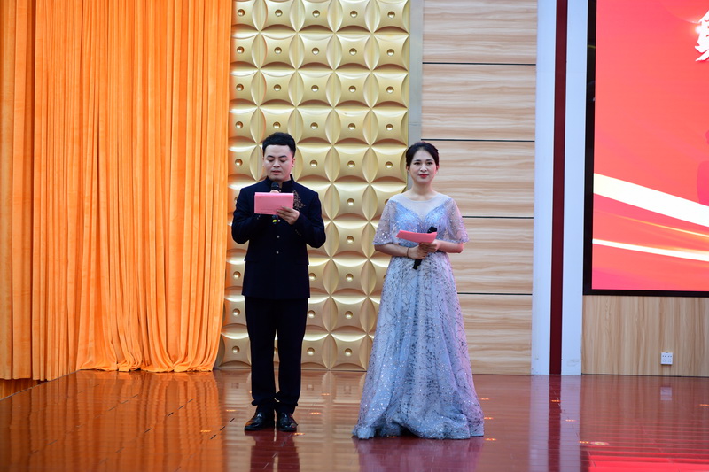 【河池职教中心】 河池市职业教育中心学校庆祝第39个教师节暨2023年教师节表彰大会