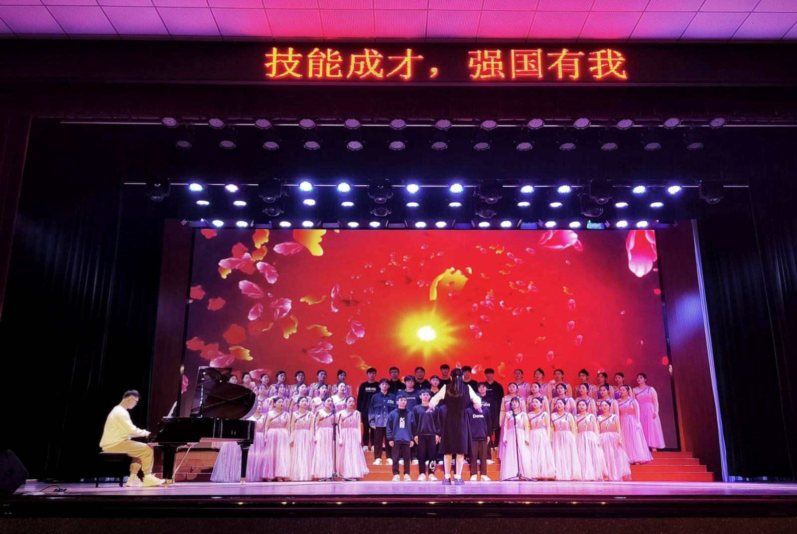 【泉州职业学校】 南安职专举办第三十届文化艺术节