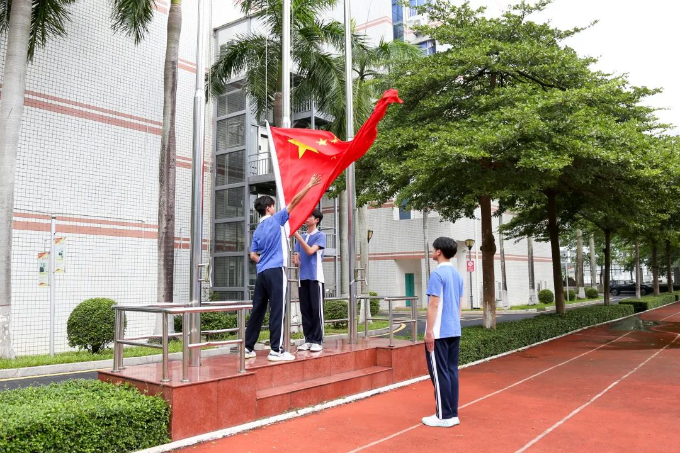 【深圳技师学院】 深圳鹏城技师学院举行开学典礼