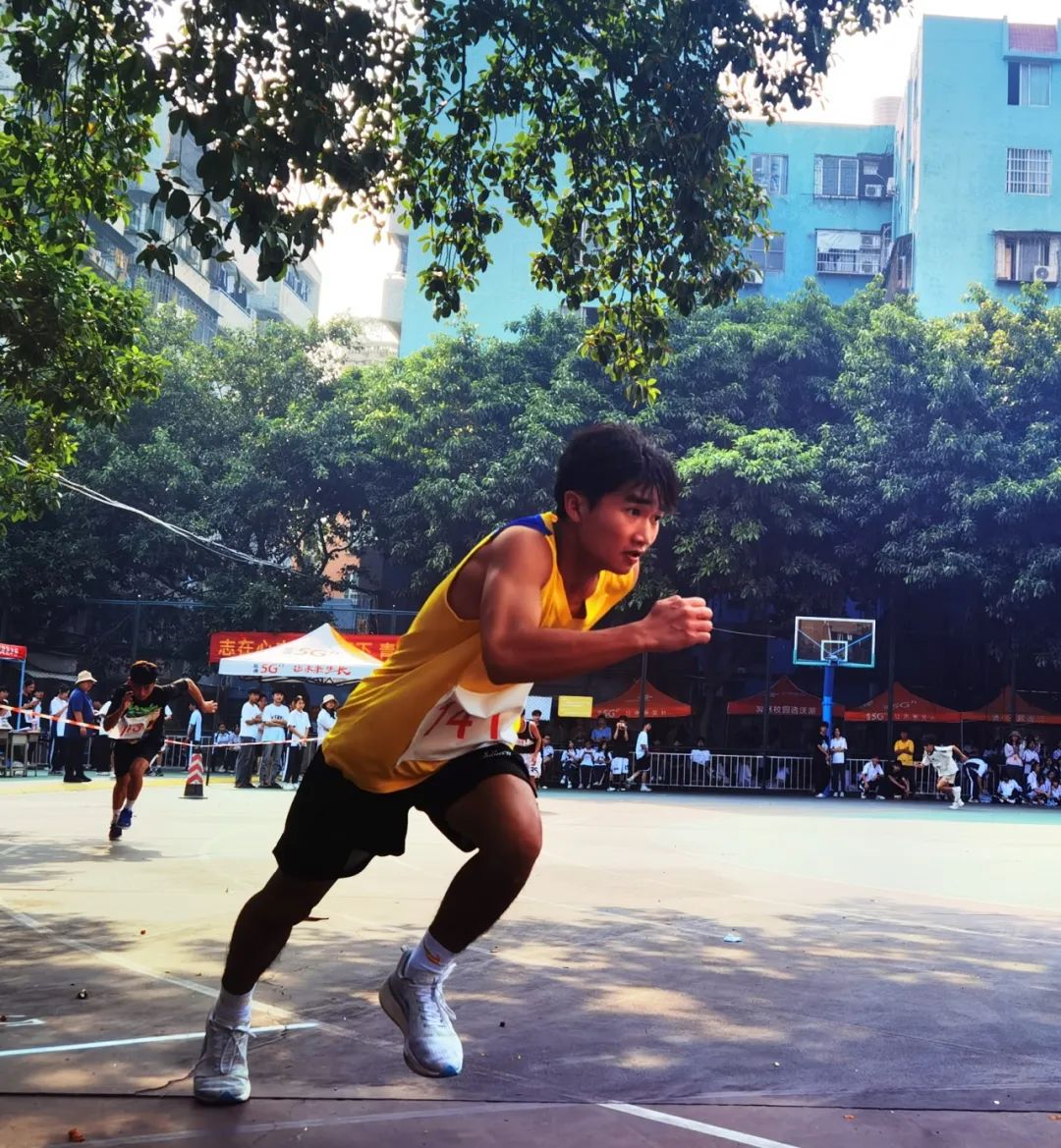 【广州技校】 广东省冶金技工学校成功举办第二十二届秋季运动会