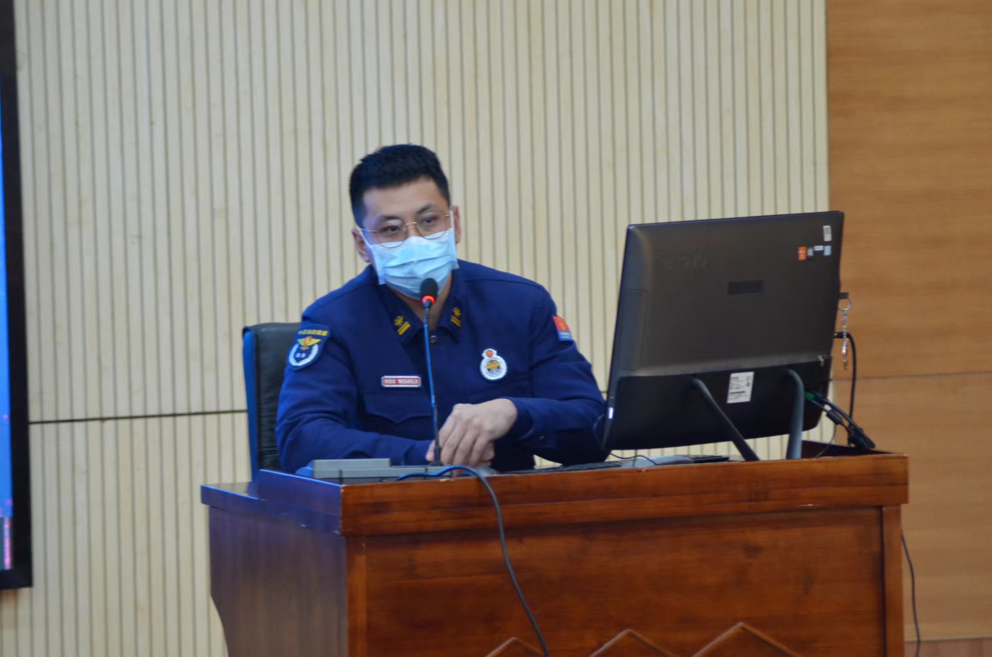 【上海技术学校】上海市曹杨职业技术学校举行住宿生消防安全主题教育活动