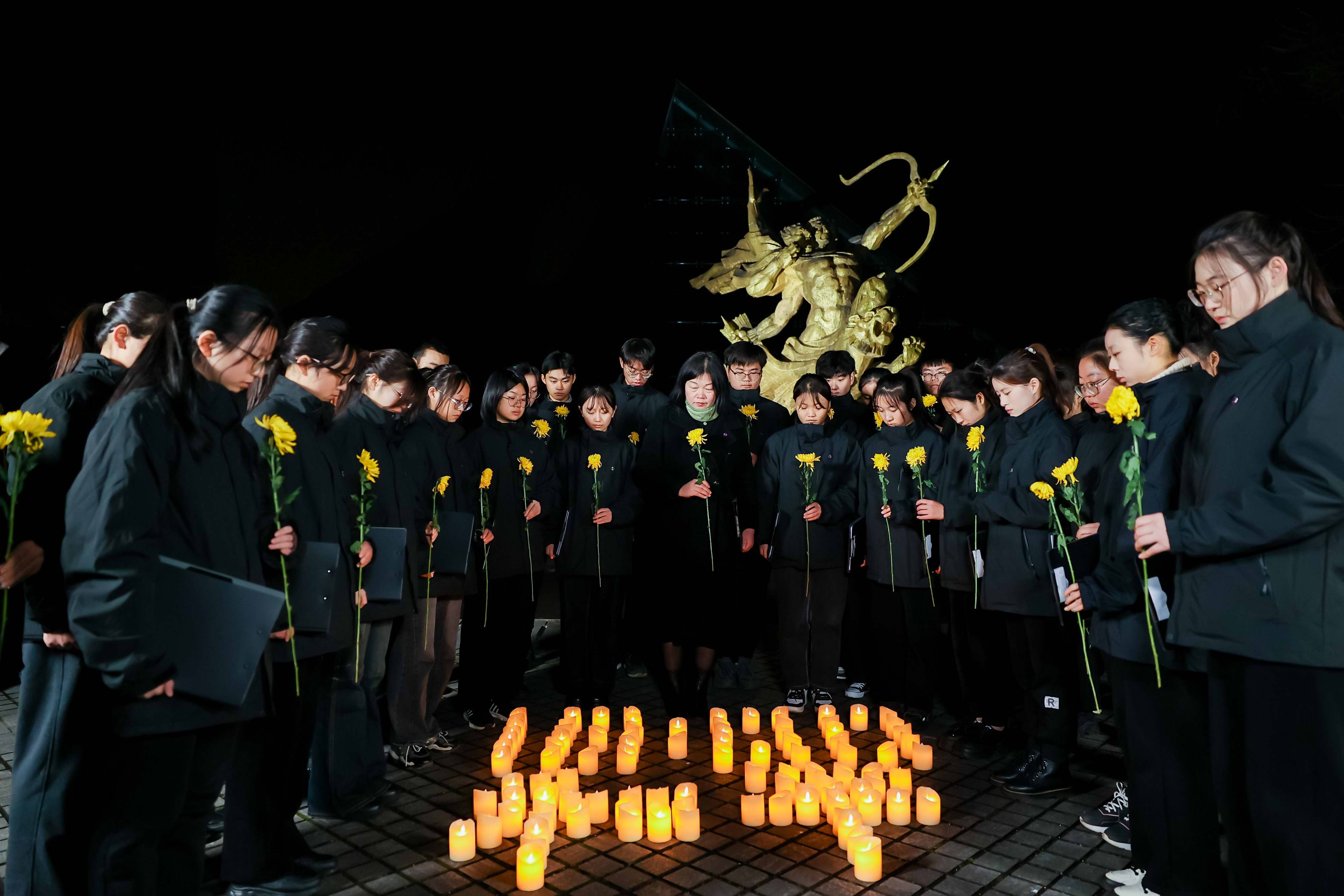 【南京职业学校】江苏省新闻出版学校学生参加“12·12 和平之夜”接力诵读活动