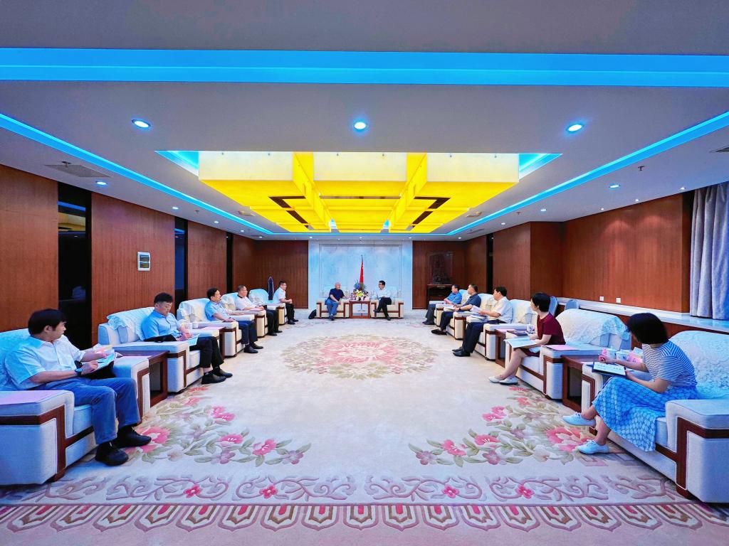 【徐州职业学校】学校领导赴江苏省供销合作总社汇报工作