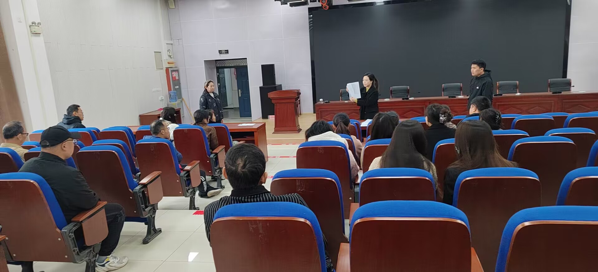 【蚌埠职业学校】部门联动推进新生网上录取审核备案工作顺利开展