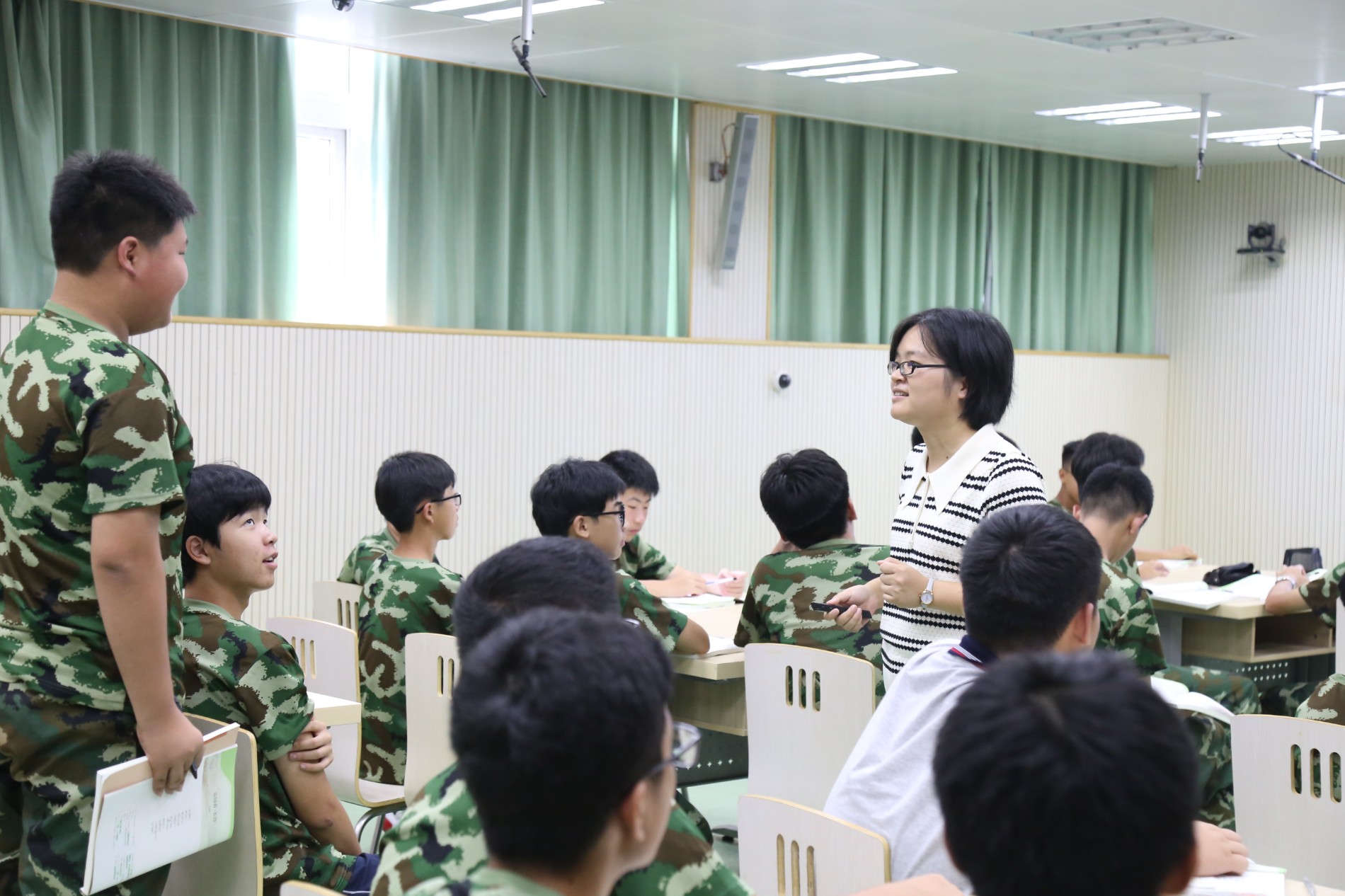 【宁波职业学校】2023学年第一学期宁波市中职语文教学研究会常务理事会议在慈溪职业高级中学举行