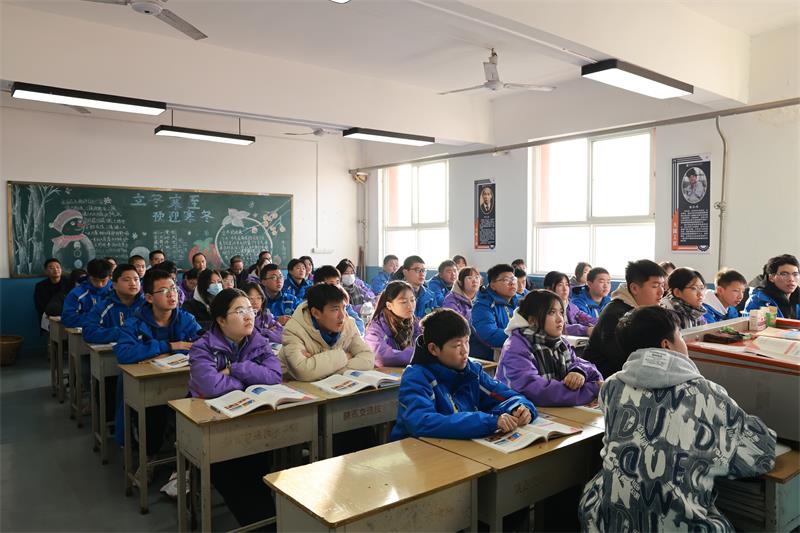 【咸阳技师学院】陕西交通技师学院领导集体深入课堂开展听课工作