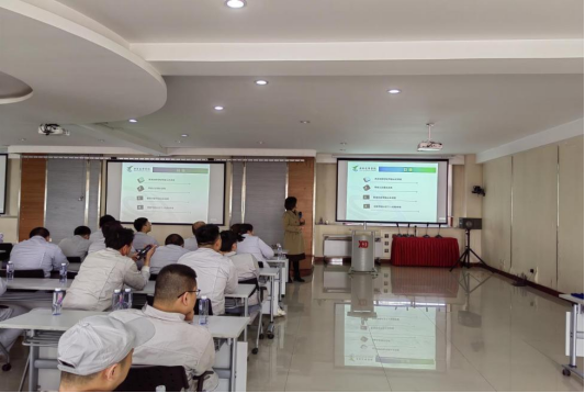 【西安职业学校】我为群众办实事∣学院深入公司子企业为职工开展技能认定政策宣讲及现场报名服务