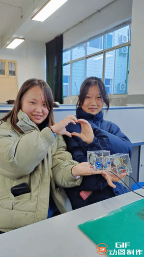 【咸阳电子技术学校】陕西省水利技工学校开展电子技术实习