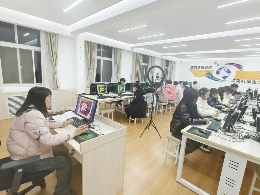 【宝鸡高职单招】陕西省第二商贸学校举办单招考试政策解读讲座