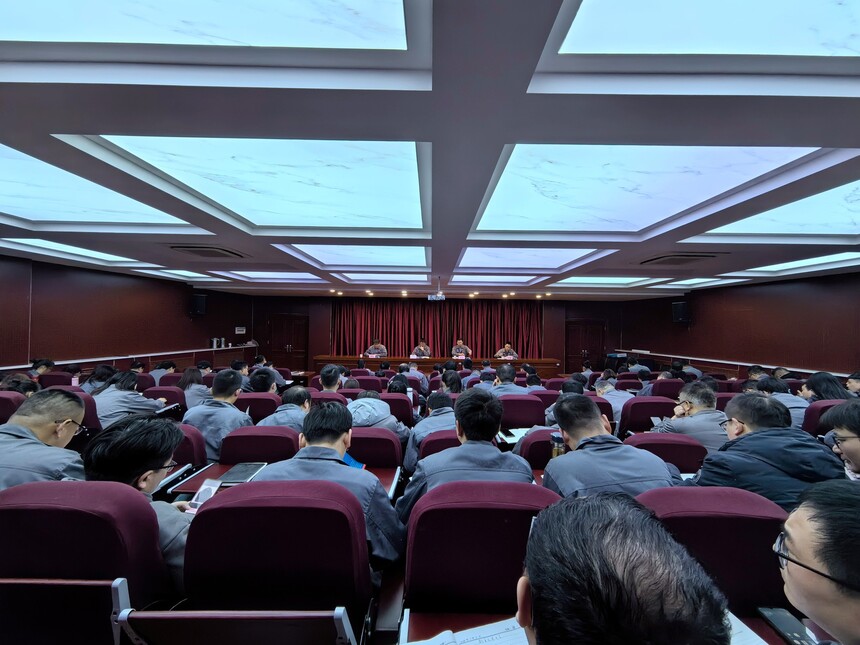 【西安技师学院】陕西铜川工业技师学院召开期末工作总结会