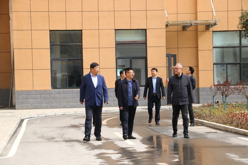 【西安电子信息学校】陕西省电子信息学校来陕西铜川工业技师学院参观交流