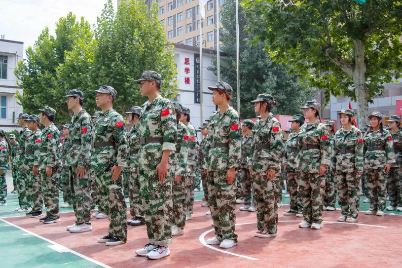 【西安食品学校】 西安食品工程高级技工学校2023级新生军训开营仪式