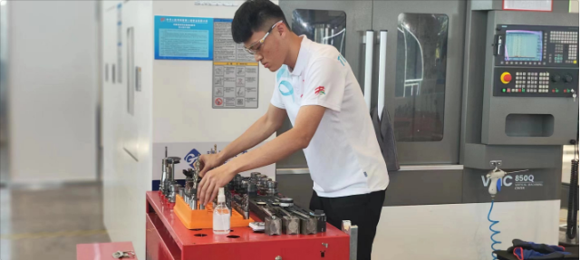 【西安技校】西安航天技工学校选手斩获中华人民共和国第二届职业技能大赛第四名