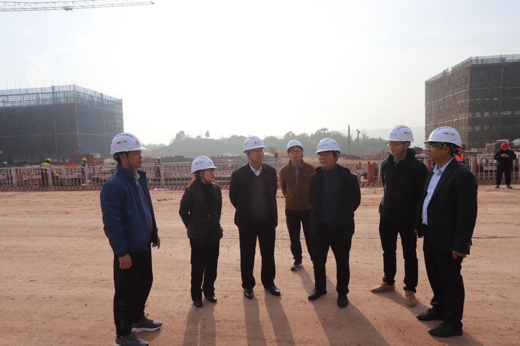 【重庆卫生学校】广西卫生职业技术学院来校调研交流