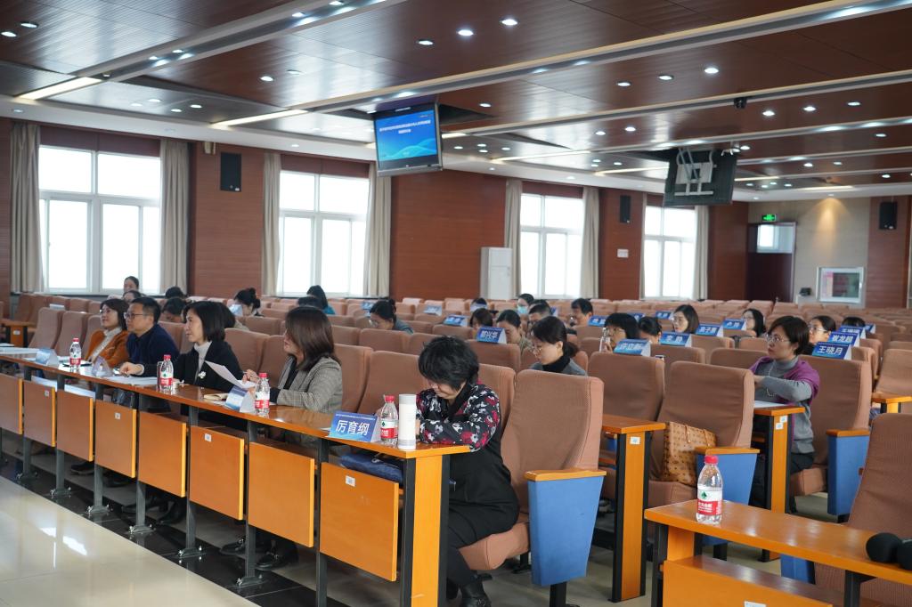 【重庆职业学校】学校副校长李小山带队参加教育部职业教育发展中心托育专业标准研制课题研讨会