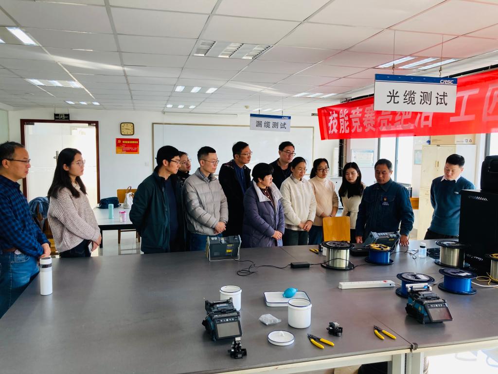 【洛阳职业学校】电信工程系专业课教师赴苏州光电缆工艺研究所培训学习